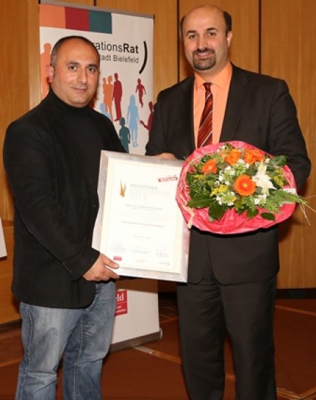 Ehrenpreis Cemalettin Oezer